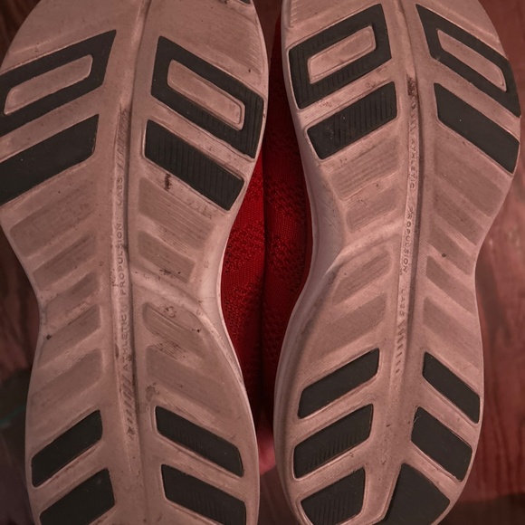 APL Techloom Pro Red Sneakers - Picture 4 of 5